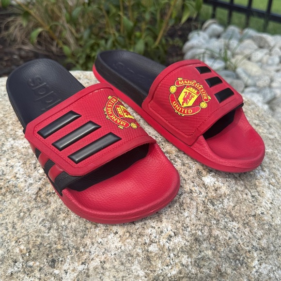 Adidas Men's Adilette TND Slides Manchester United Red / Black GZ5940 Size 6 - Picture 1 of 7